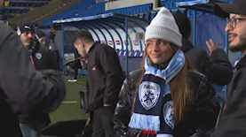 נועה קירל במשחק כדורגל, צילום: יח"צ